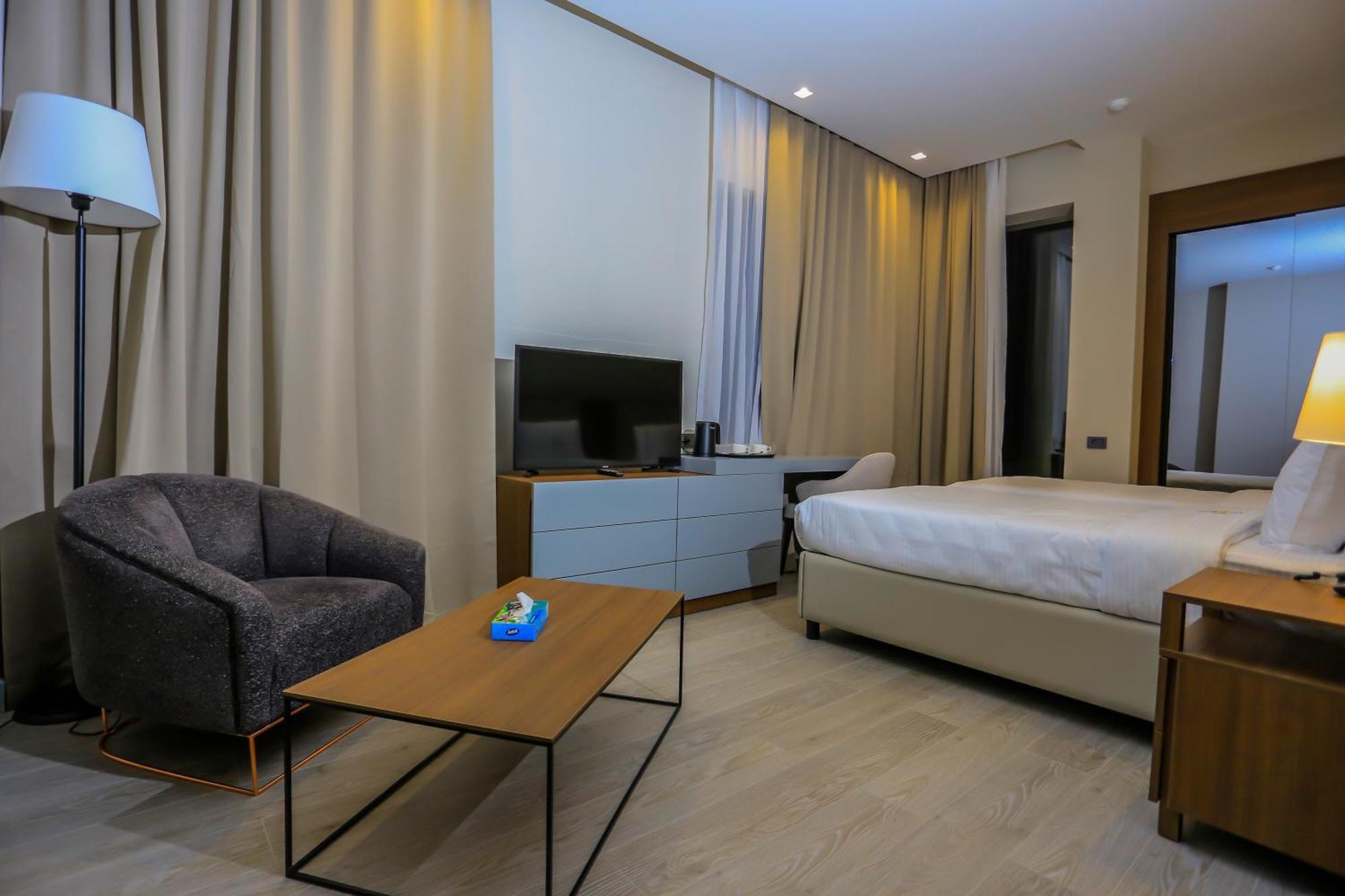Citymax Hotel Baky Esterno foto
